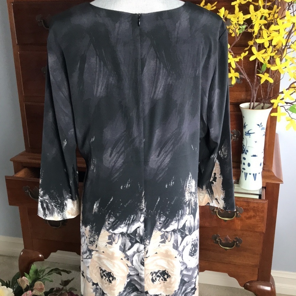 St. John Collection Floral Silk Dress Black Cream Golden Size 12 - Picture 9 of 16